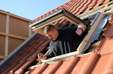 Pose de fenêtres de toit Velux à Merri